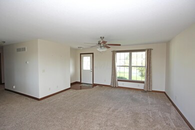 765 Royal Cir, Howard, OH 43028 - photo 2