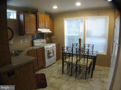 98 Ginwood Ln, Essex, MD 21221 - photo 7