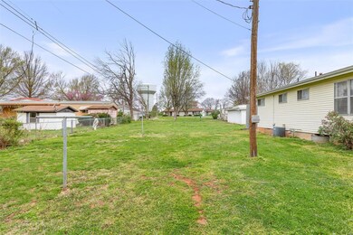 943 Judy Dr, Farmington, MO 63640 - photo 7