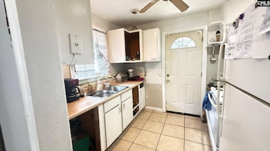 1615 Holland St, West Columbia, SC 29169 - photo 6