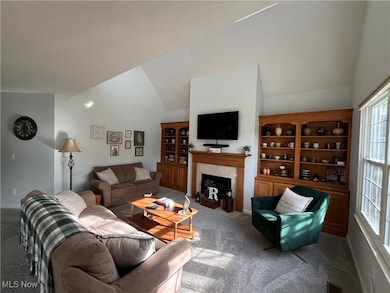 3510 E Prescott Cir, Cuyahoga Falls, OH 44223 - photo 5