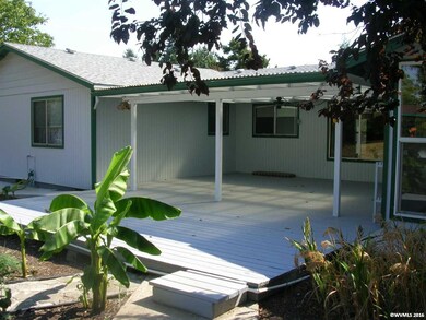 2064 SE Laura Ln, Dallas, OR 97338 - photo 2