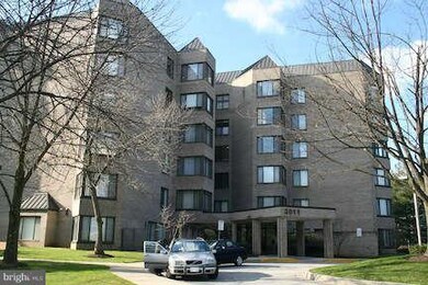 3011 Fallstaff Rd unit 602A, Baltimore, MD 21209 - photo 2