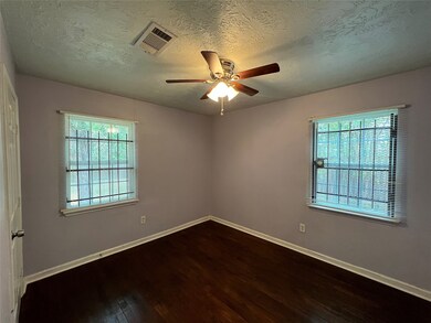 6011 Beekman Rd, Houston, TX 77021 - photo 6