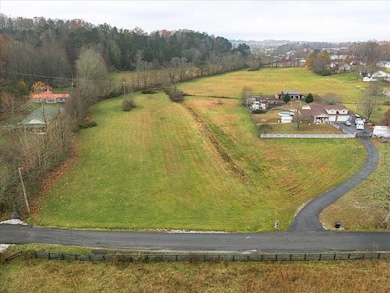 705 Corinth Rd, Corbin, KY 40701 - photo 2