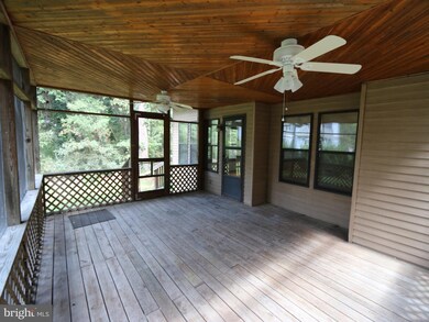 23169 Falling Leaf Ln, California, MD 20619 - photo 4