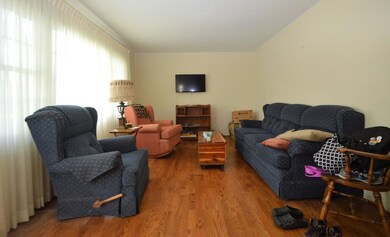 4958 Justin Rd, Columbus, OH 43227 - photo 3