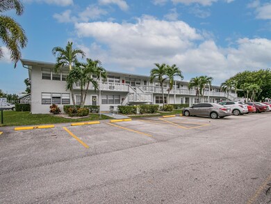 225 Windsor J unit J, West Palm Beach, FL 33417 - photo 3