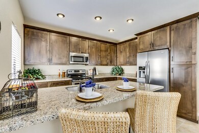 Kitchen - Breakfast Bar