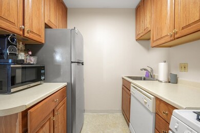 Harbor Towers unit 25A, Boston, MA 02110 - photo 7