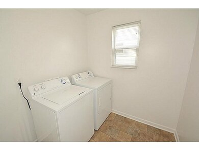 441 Pitch Pine Dr, Whiteland, IN 46184 - photo 4