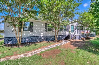 Perfect location on the water and in a cul-de-sac