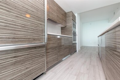 Icon Bay unit 607, Miami, FL 33137 - photo 7