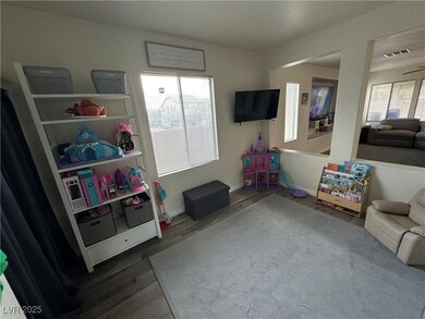 2929 Salado Creek Ave, North Las Vegas, NV 89081 - photo 7