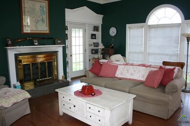 200 Lansdowne Terrace, Tyler, TX 75703 - photo 6