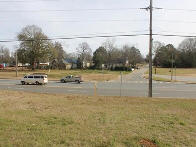 1302 Mlk Blvd, Americus, GA 31719 - photo 2