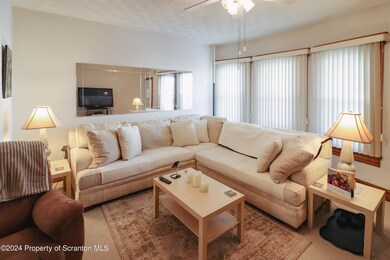 927 W Elm St, Scranton, PA 18504 - photo 3