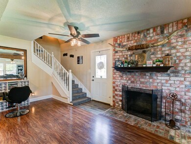 4200 Chaparral Ct, Granbury, TX 76049 - photo 7