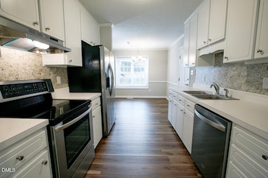 101 Lansing Dr, Benson, NC 27504 - photo 4