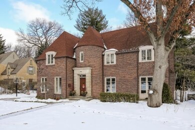 002-Front_View-1418478-mls