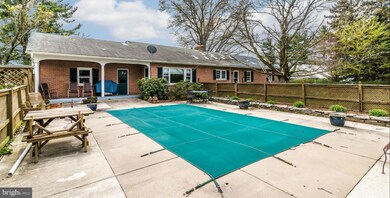 908 Rosemont Dr, Knoxville, MD 21758 - photo 4