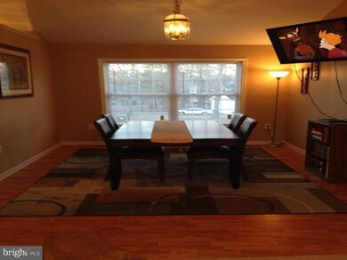 805 Moorefield Dr, Ruther Glen, VA 22546 - photo 5