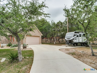 Garage/driveway