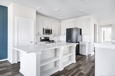 7910 Needle Creek, San Antonio, TX 78249 - photo 7