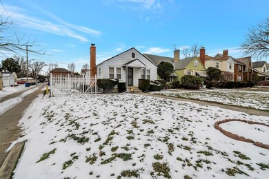 F8_1123_Berkeley_Rd_02