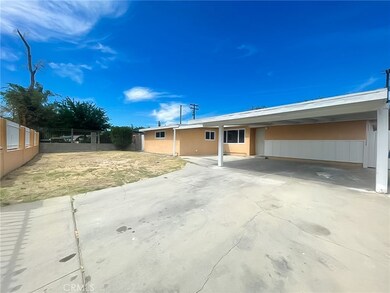 44739 3rd St E, Lancaster, CA 93535 - photo 3