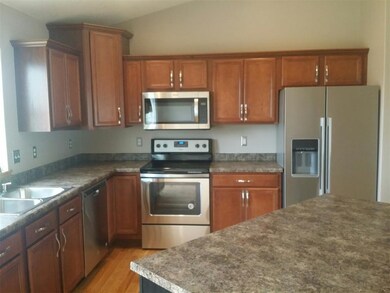 1504 Grizzly Dr NW, Cedar Rapids, IA 52405 - photo 5