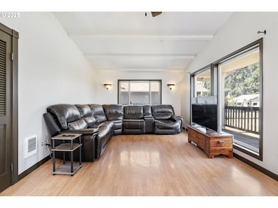 169 W 2nd St, Lafayette, OR 97127 - photo 4