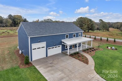 2062 Vineyard Estates Ln, Lincolnton, NC 28092 - photo 2