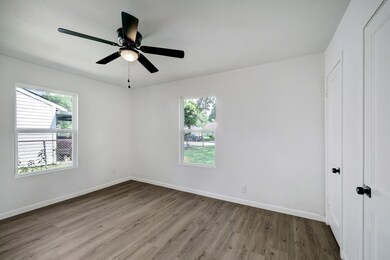3915 Daphne St, Houston, TX 77021 - photo 7