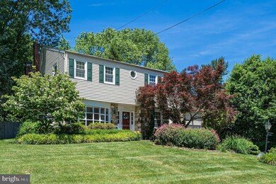 2043 Wisteria Ln, Lafayette Hill, PA 19444 - photo 2