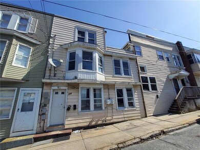 201 E Bertsch St unit Rear Apt, Lansford, PA 18232 - photo 2