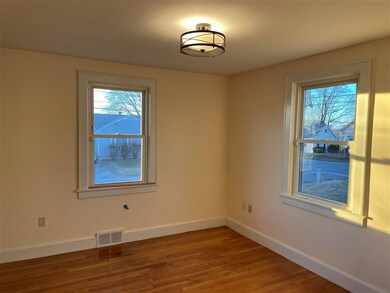 11 Wilson St, Manchester, NH 03103 - photo 4