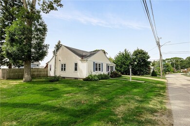 995 Bullocks Point Ave, Riverside, RI 02915 - photo 4