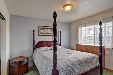 735 E Tara Lee Ave, Medical Lake, WA 99022 - photo 2