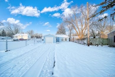 528 18th St, Jackson, MI 49203 - photo 3