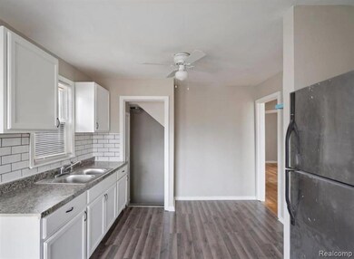 19611 Revere St, Detroit, MI 48234 - photo 7
