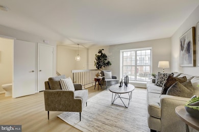 10320 Castlehedge Terrace, Silver Spring, MD 20902 - photo 6