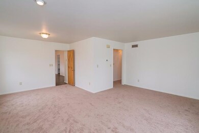 761 Flanders St, Chelsea, MI 48118 - photo 4
