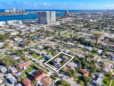 250 Foresteria Dr, West Palm Beach, FL 33403 - photo 3