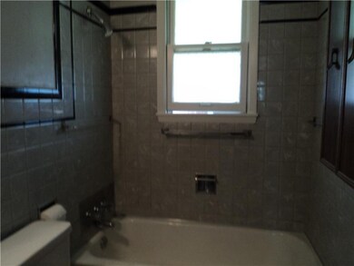Full Bath.