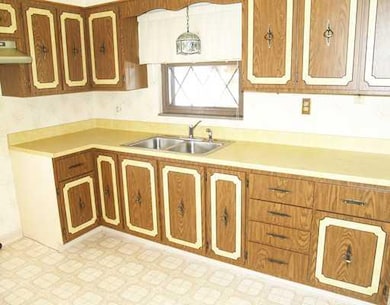 43 11th St, Midland, PA 15059 - photo 4