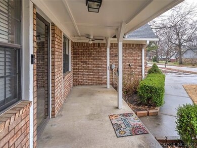 2209 W Edgewater St, Broken Arrow, OK 74012 - photo 4