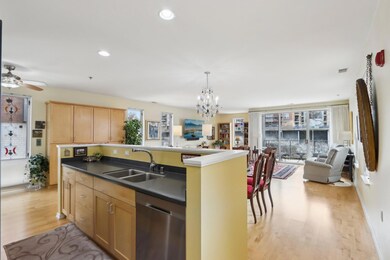 18-web-or-mls-N Commerce St-3004-018