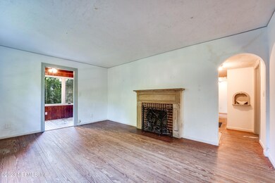 1373 Azalea Dr, Jacksonville, FL 32205 - photo 6