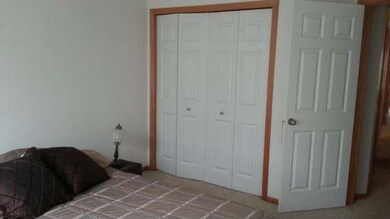 extra large closets in 1&2 bedrooms